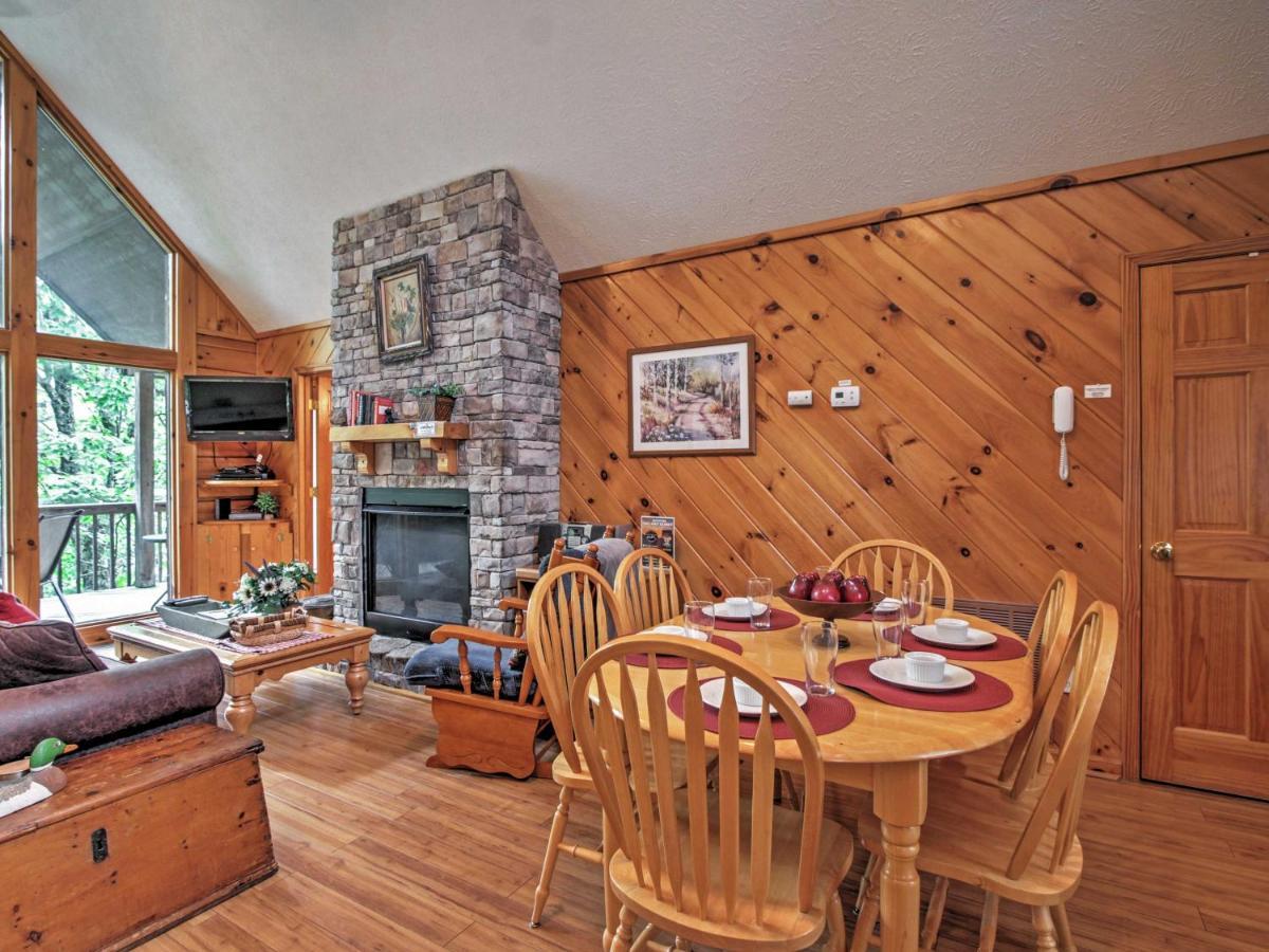 Idyllic Cabin With Hot Tub Less Than 2 Mi To Dollywood! Sevierville Luaran gambar
